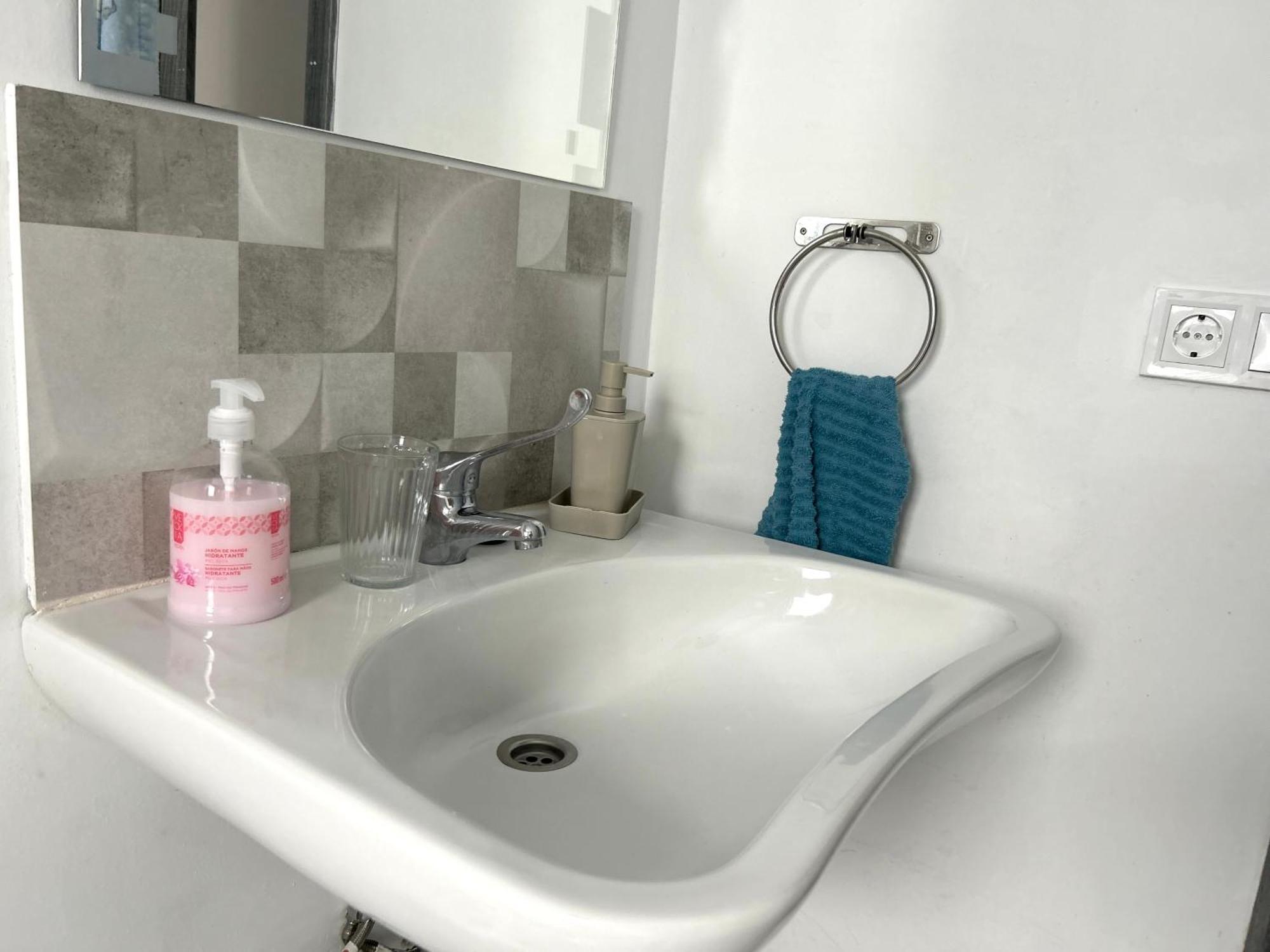 Espacioso Y Encantador Apartamento En El Centro De Apartamento *